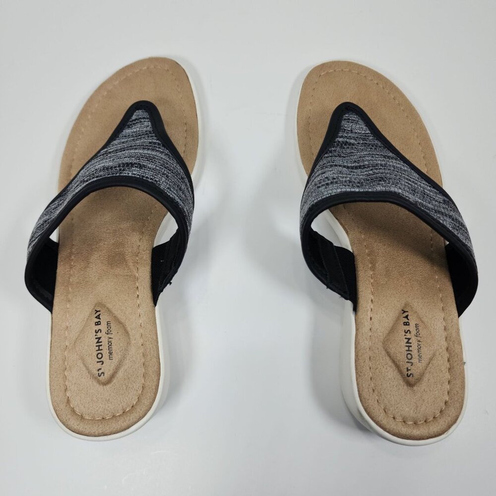 St.John's Bay Memory Foam Women Black White Thong Sandal Slippers Size 8